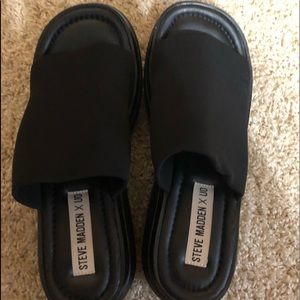 steve madden uo exclusive slinky platform sandal